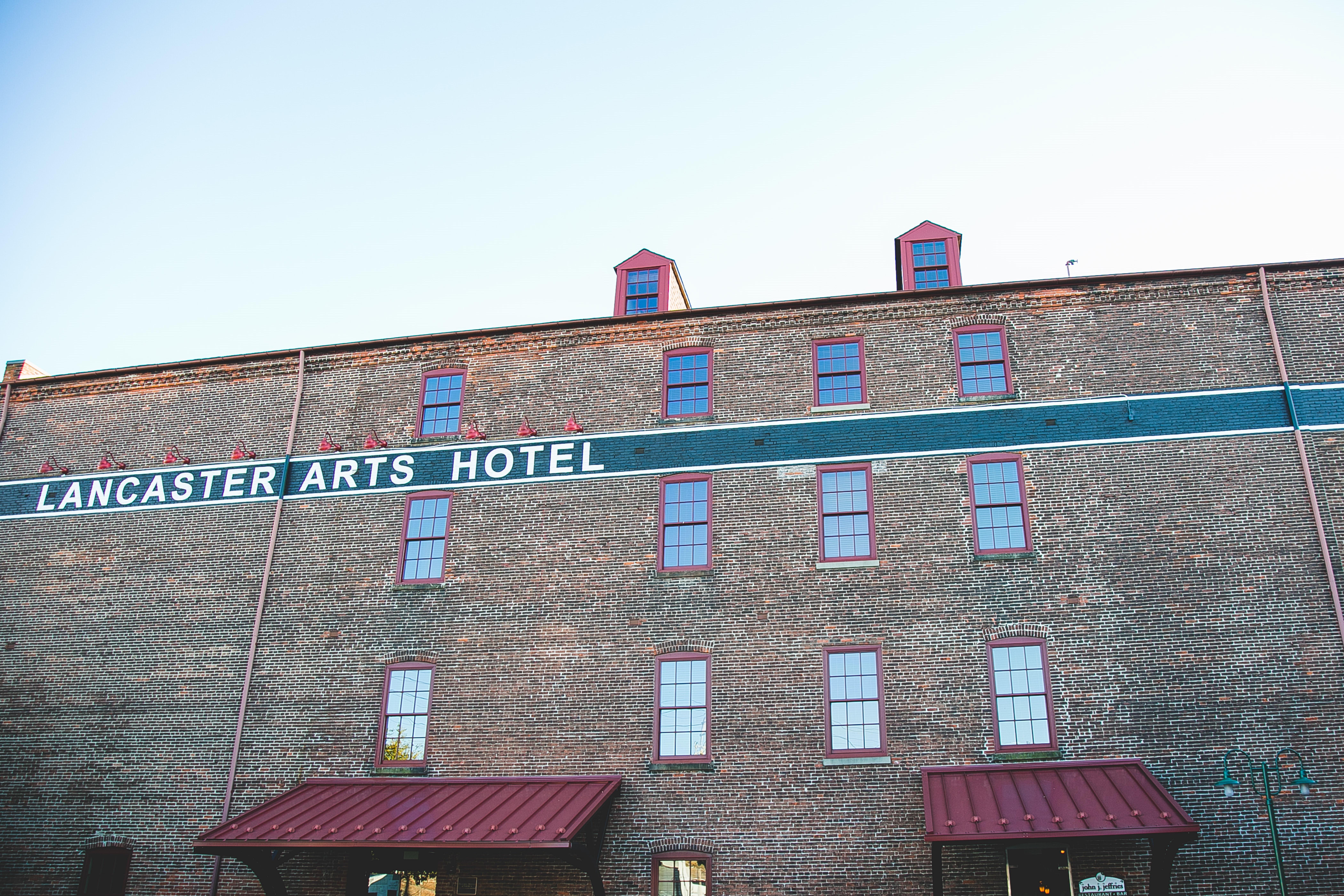 Lancaster Arts Hotel Exteriör bild